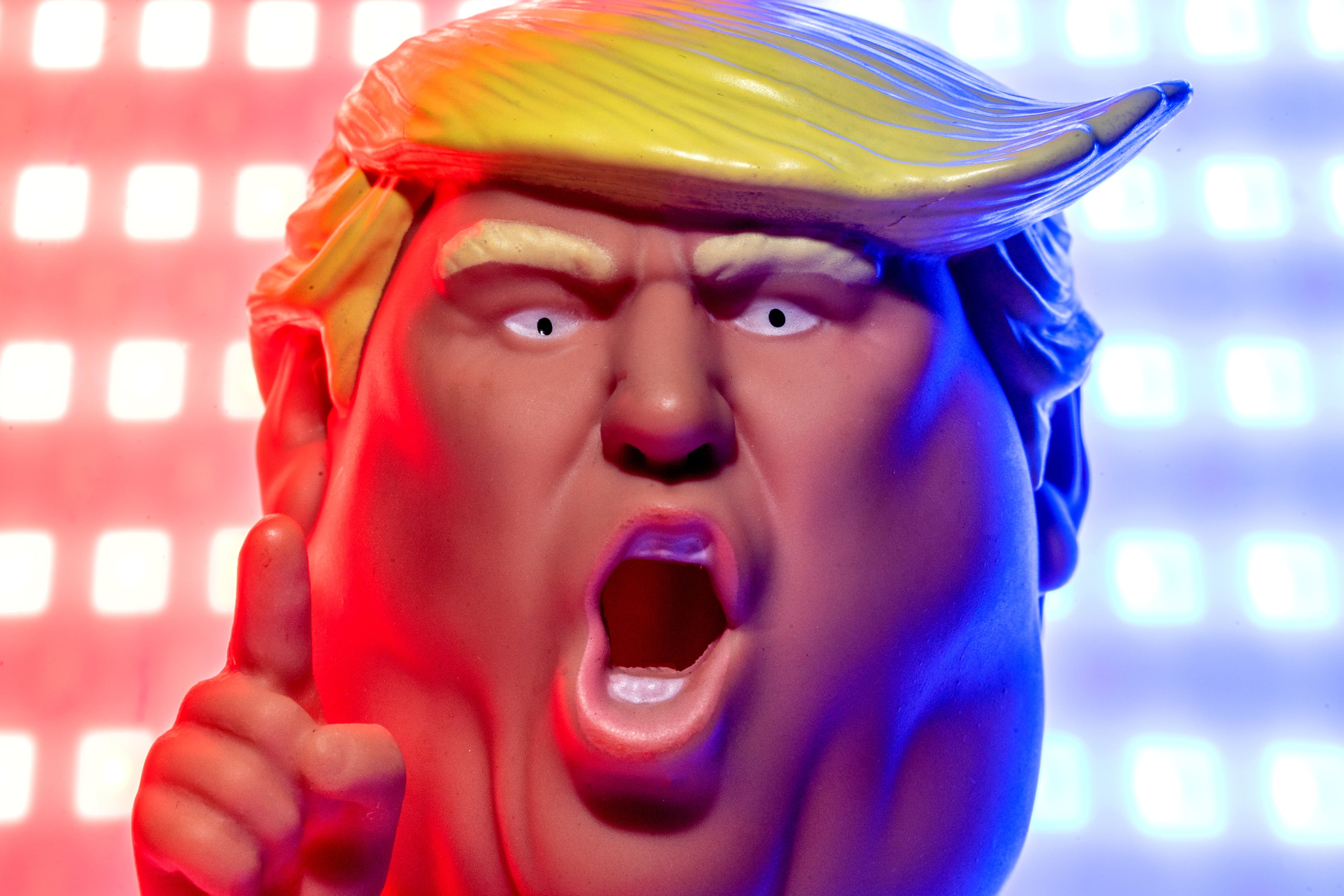 Primer plano de Donald Trump, caricaturización, caricatura