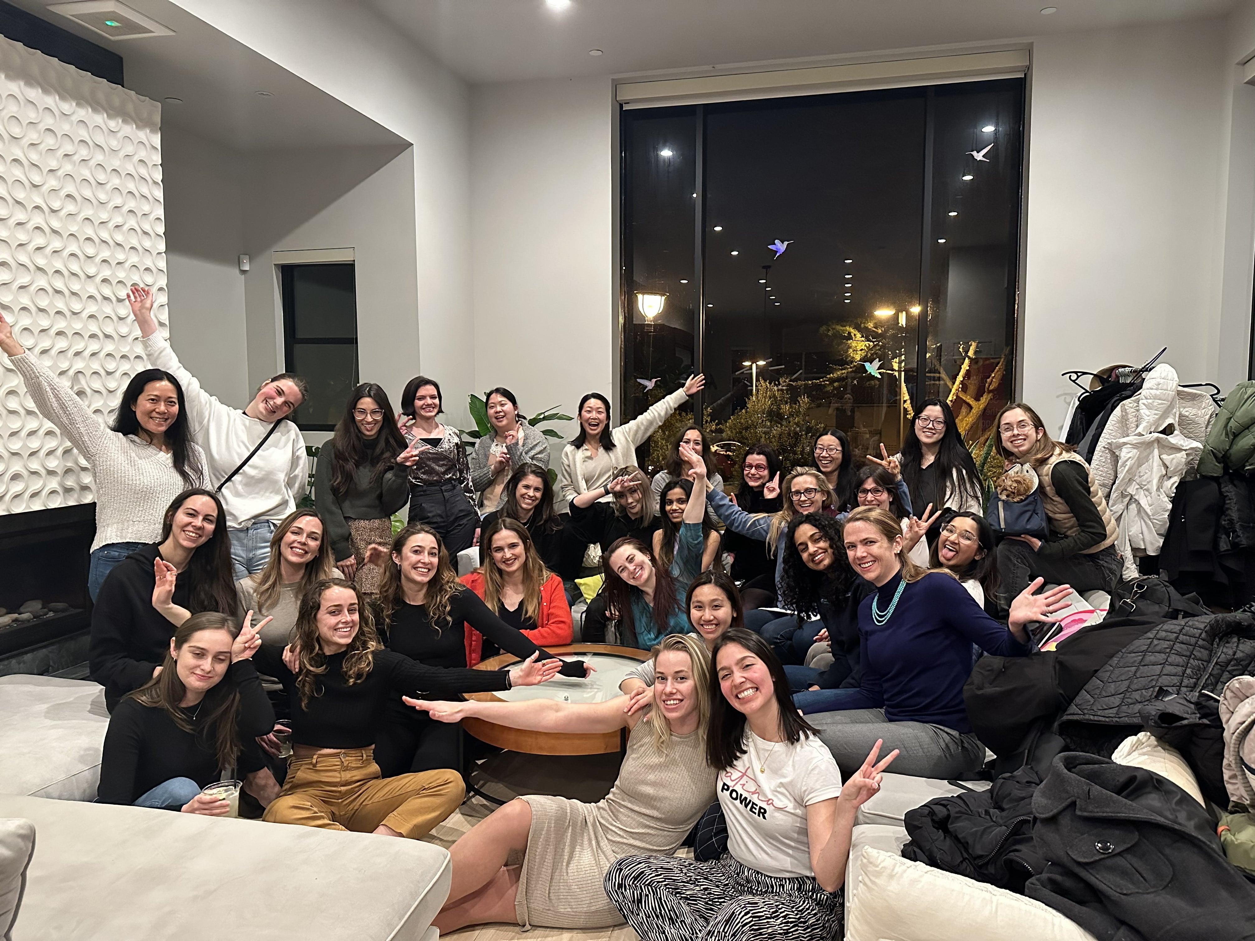 Evento del Día de la Mujer en Silicon Valley en el que participó María José Durán, primera costarricense que cursa un doctorado en Bioingeniería en el MIT.