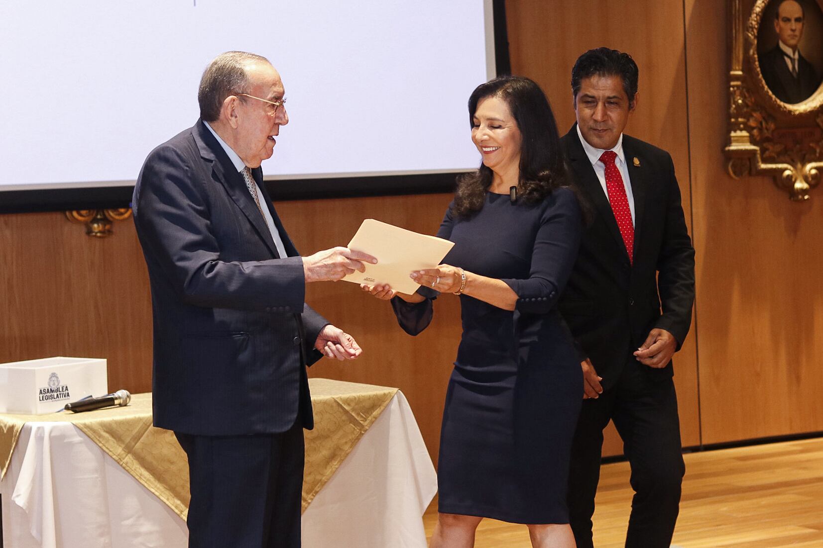 30/09/2024. Presentación del presupuesto ordinario de 2025. Asamblea Legislativa, San José. Fotografía: Lilly Arce