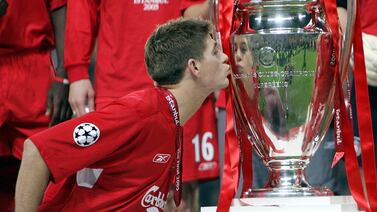 Steven Gerrard se retira a los 36 años