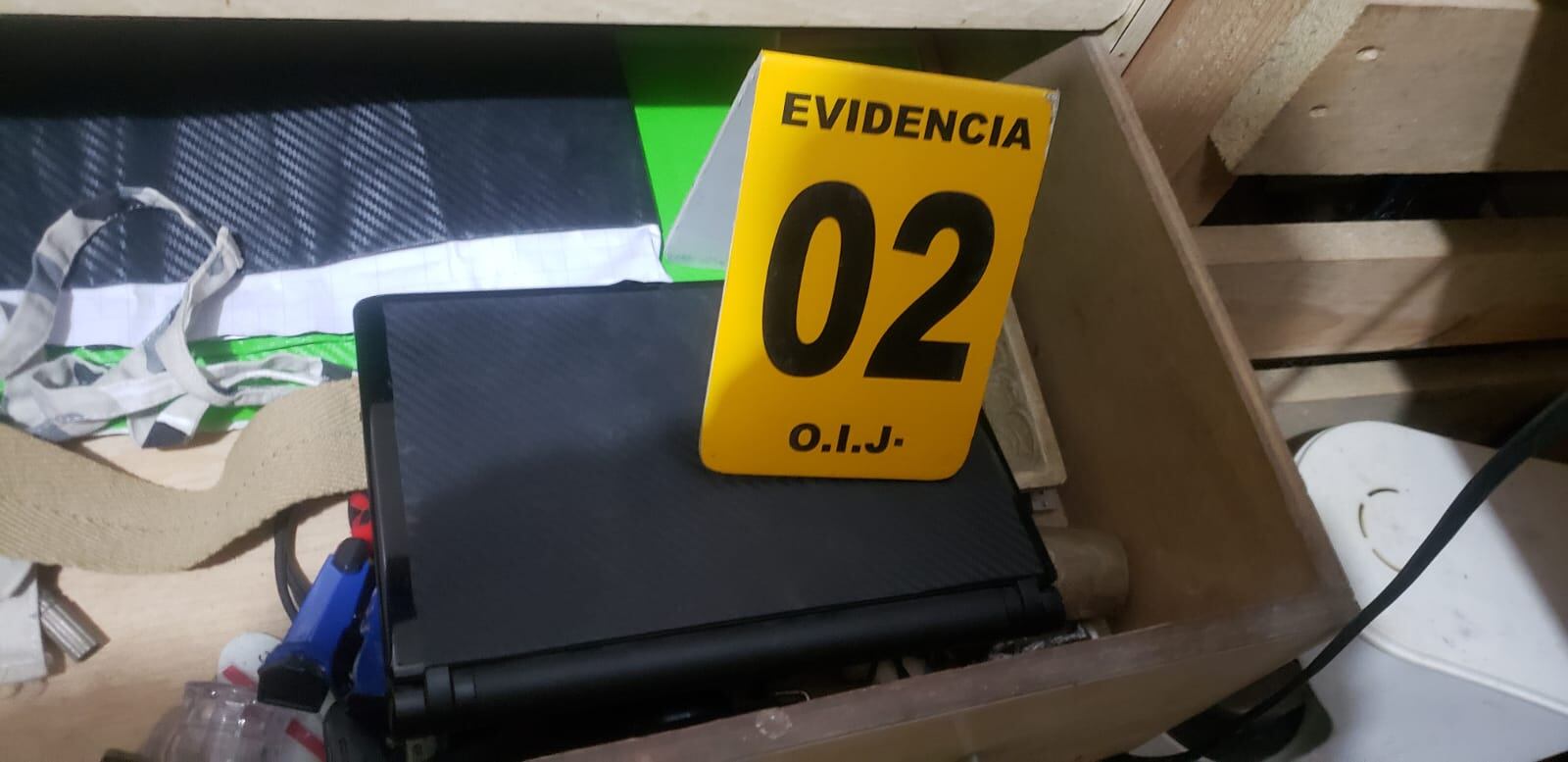 Detienen a guarda sospechoso de difundir pornografía infantil. Foto OIJ.