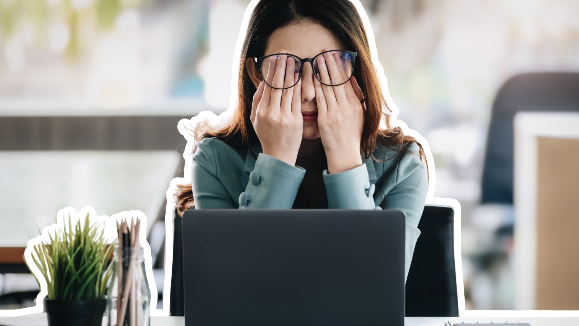 La desmotivación y la desconexión emocional se han convertido en señales tempranas del síndrome de burnout, conocido popularmente como el “trabajador quemado” un problema que avanza en silencio.