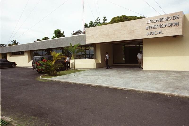 El prófugo nicaragüense fue llevado a las celdas de la Policía Judicial en la ciudad de Limón, donde procedieron a identificarlo. | ARCHIVO LN