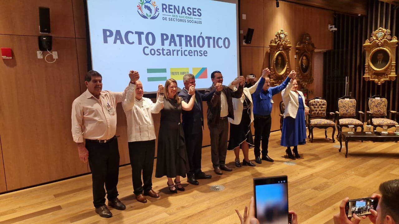 Las bancadas del PLN, FA y CAC firmaron el Pacto Patriótico con sindicatos y otras organizaciones sociales.