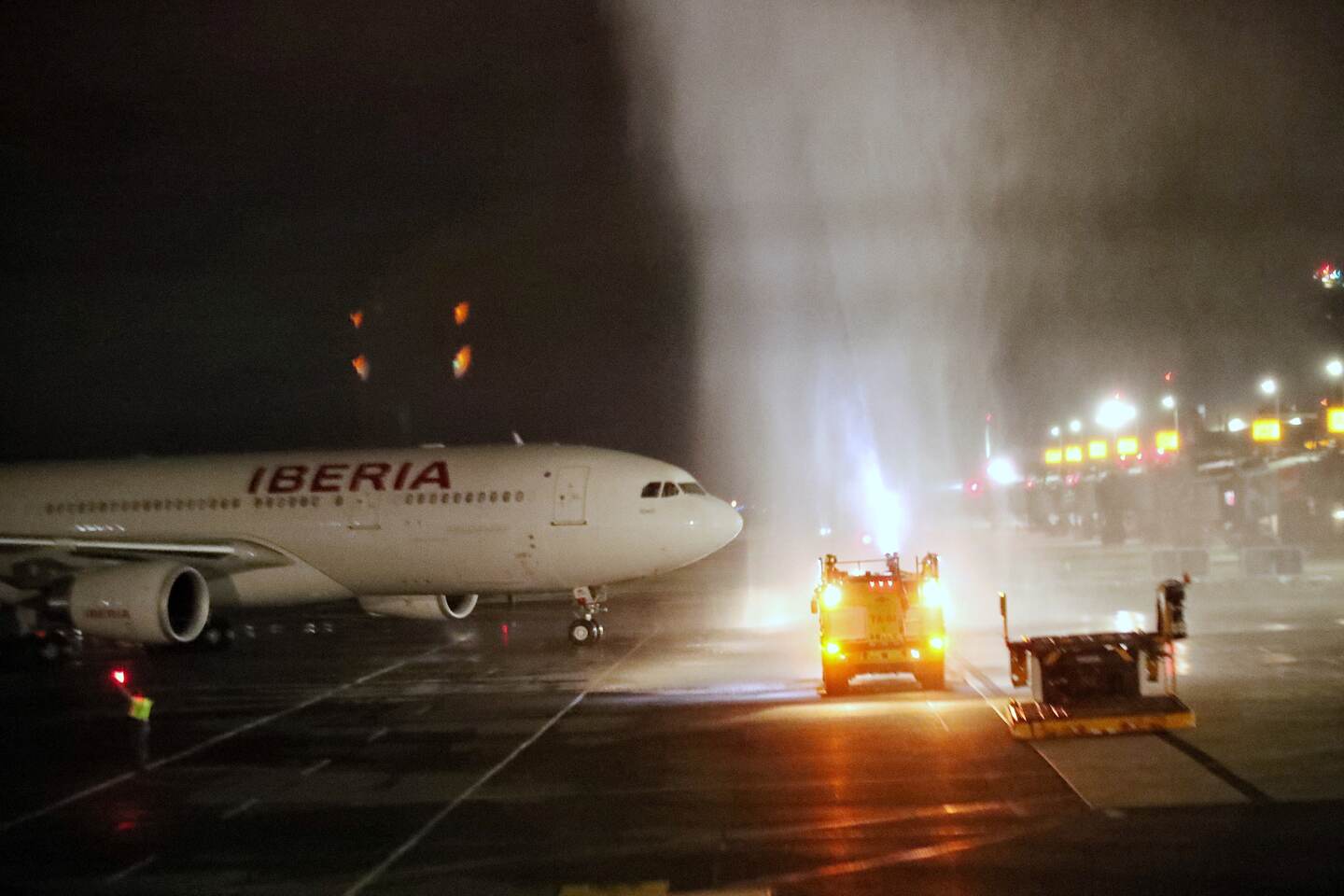 03/08/2020/ Primer vuelo de Iberia proveniente de España llega aeropuerto Juan Santamaría desde el cierre por la pandemia del COVID-19 / Foto John Durán