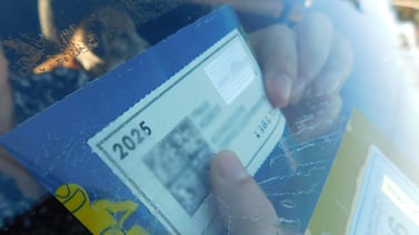 373.000 vehículos tienen pendiente el pago del marchamo 2025