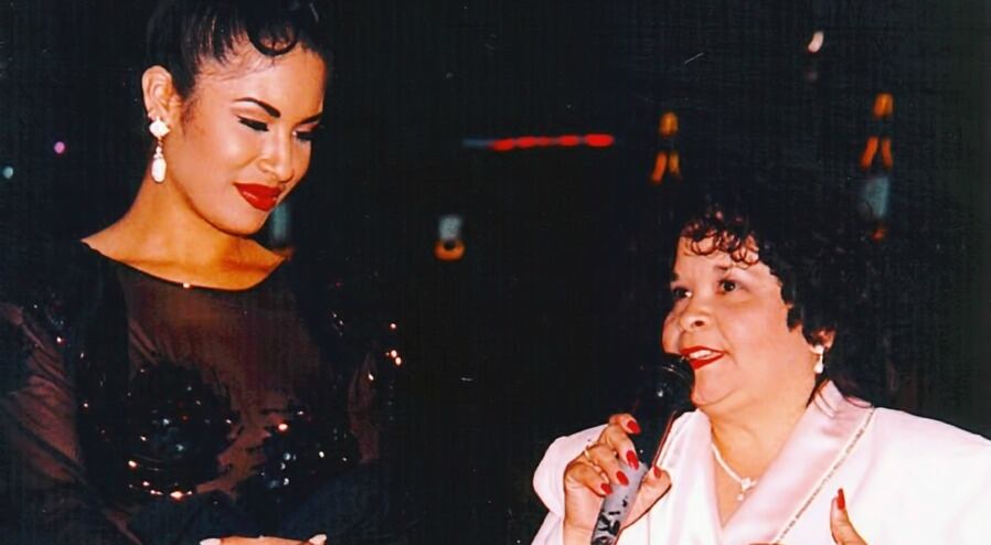 Selena Quintanilla y Yolanda Saldívar