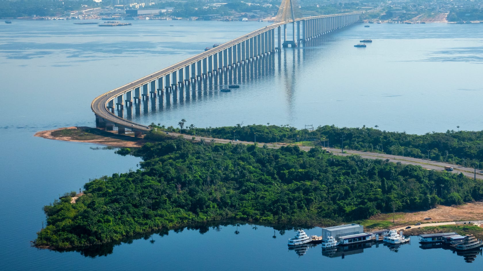 El estudio de Booking.com identifica a Barranquilla y Manaus como destinos tendencia para 2026 por su cultura, naturaleza y creciente oferta turística.
