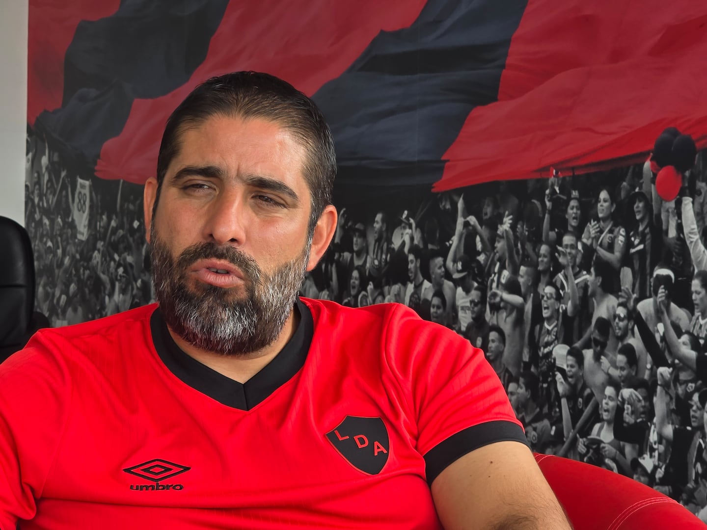 Alajuelense pone plazo para escoger a su nuevo técnico: Carlos Vela confirma el perfil que busca