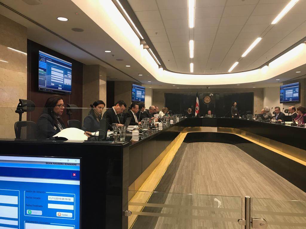 La Corte Plena determinó que el proyecto de ley para recortar más pensiones de lujo, promovido por la diputada Xiomara Rodríguez, sí afectará el funcionamiento del del Poder Judicial. Foto: Carlos Arguedas.