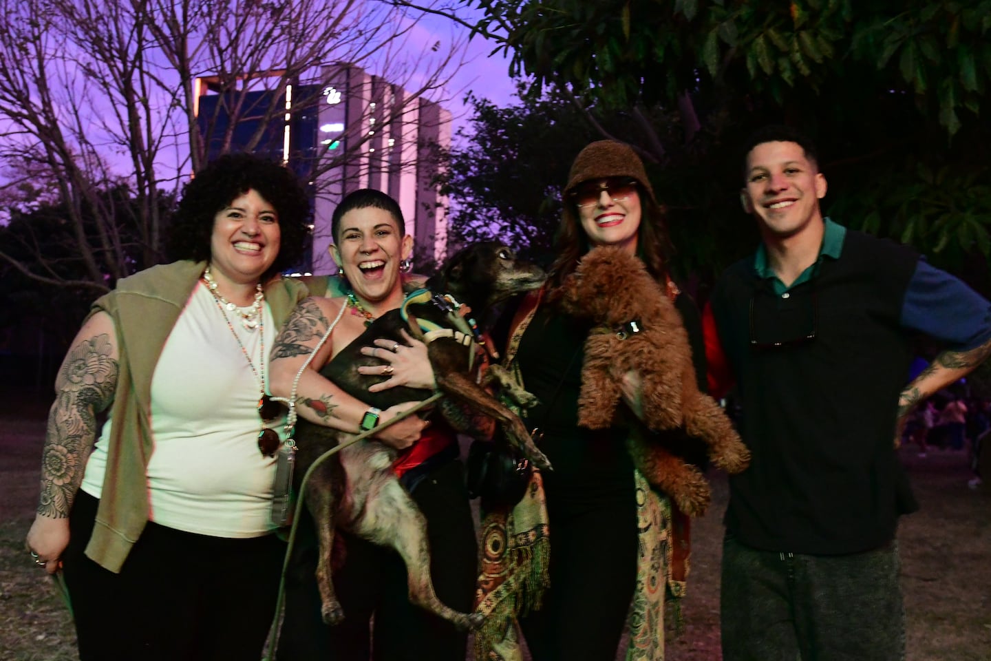 Ivy Queen en el FIA 2026: sabor desde Honduras, perritos y familias unidas se prepararon para la Caballota