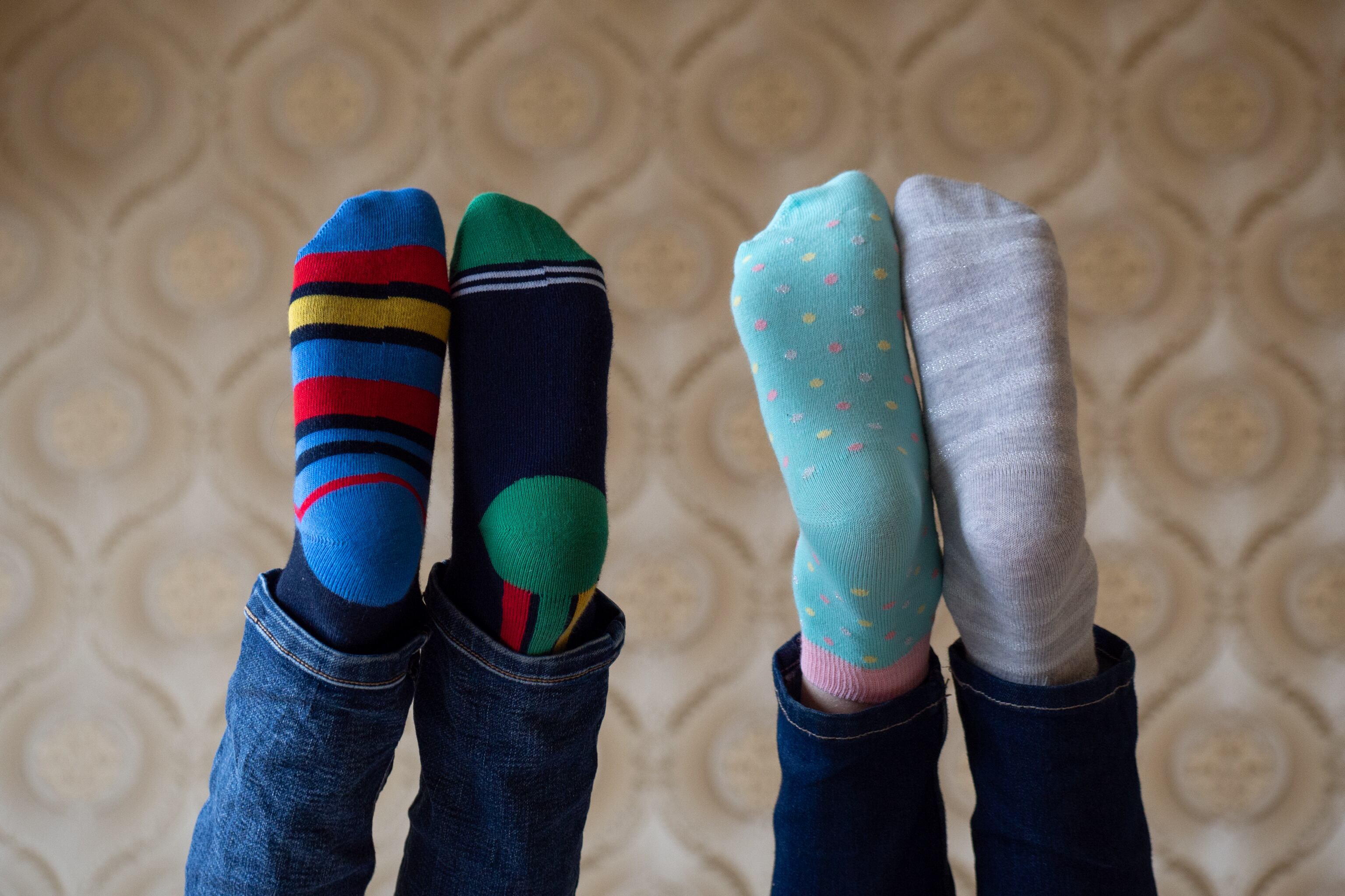 Medias desiguales. Día Mundial de Concientización sobre el Síndrome de Down