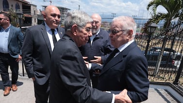 Expresidentes, exministros y diputados acuden a despedir a Lorena Clare, Primera Dama 1998-2002