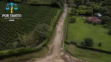 Hombre fue condenado a dar servidumbre de paso a una finca vecina, pero la Sala I revocó la sentencia por un factor municipal