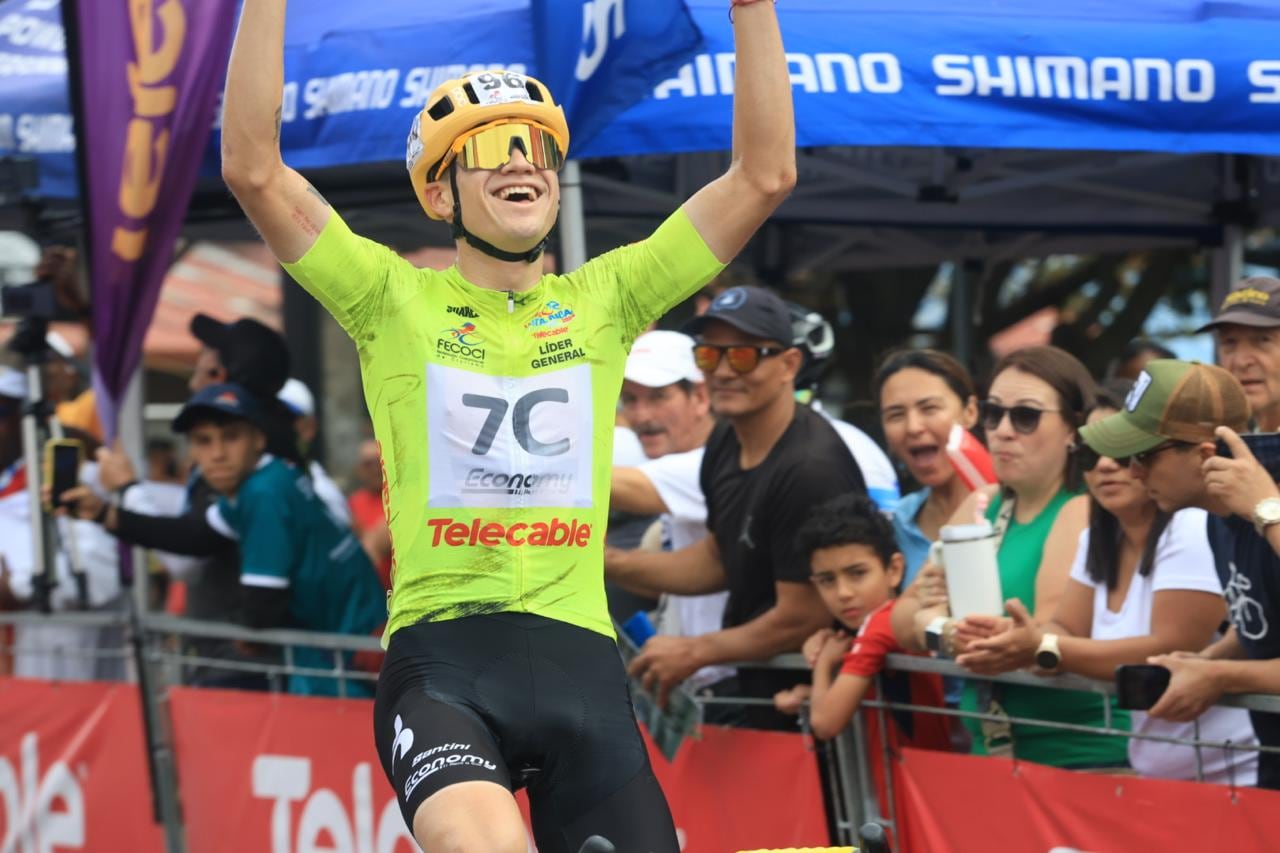 Vuelta a Costa Rica 2024
Luis Daniel Oses
Campeón de la Vuelta 2024
7C Economy
22 de diciembre del 2024
Fotografía: Rafael Pacheco