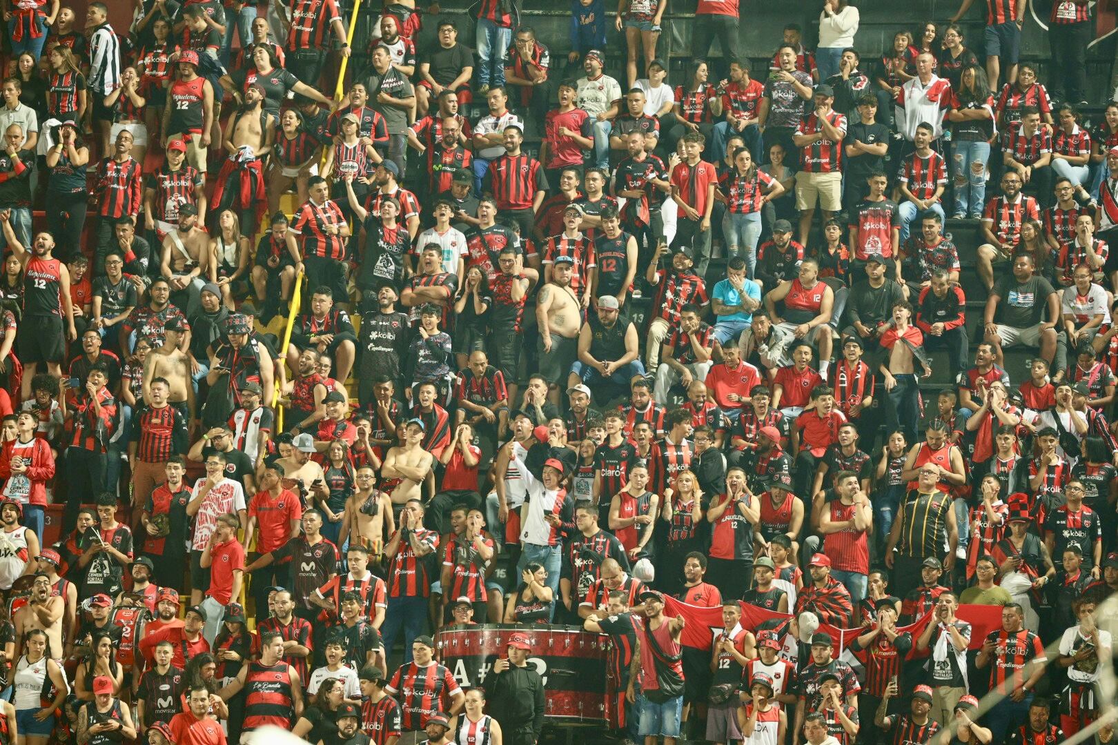 20/04/2024, Alajuela, Estadio Alejandro Morera Soto, partido de la jornada 19 del torneo de clausura 2024 entre Liga Deportiva Alajuelense y el Deportivo Saprissa.
