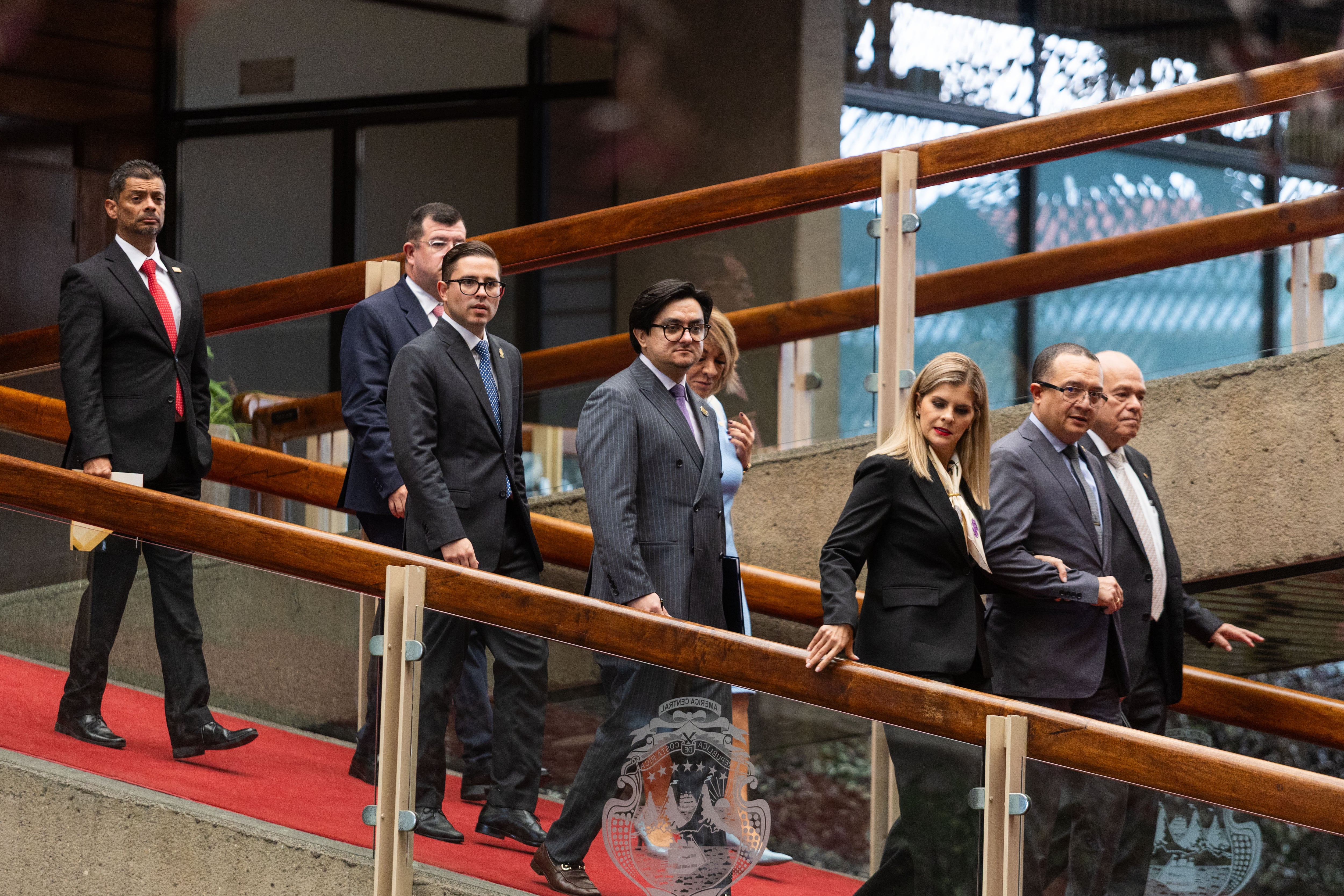 Los jerarcas del Poder Judicial y Laura Fernández se reunieron en casa presidencial. Laura Fernández, Orlando Aguirre, Patricia Solano, Carlo Díaz, Michael Soto, Fernando Castillo y Rodrigo Fernández.