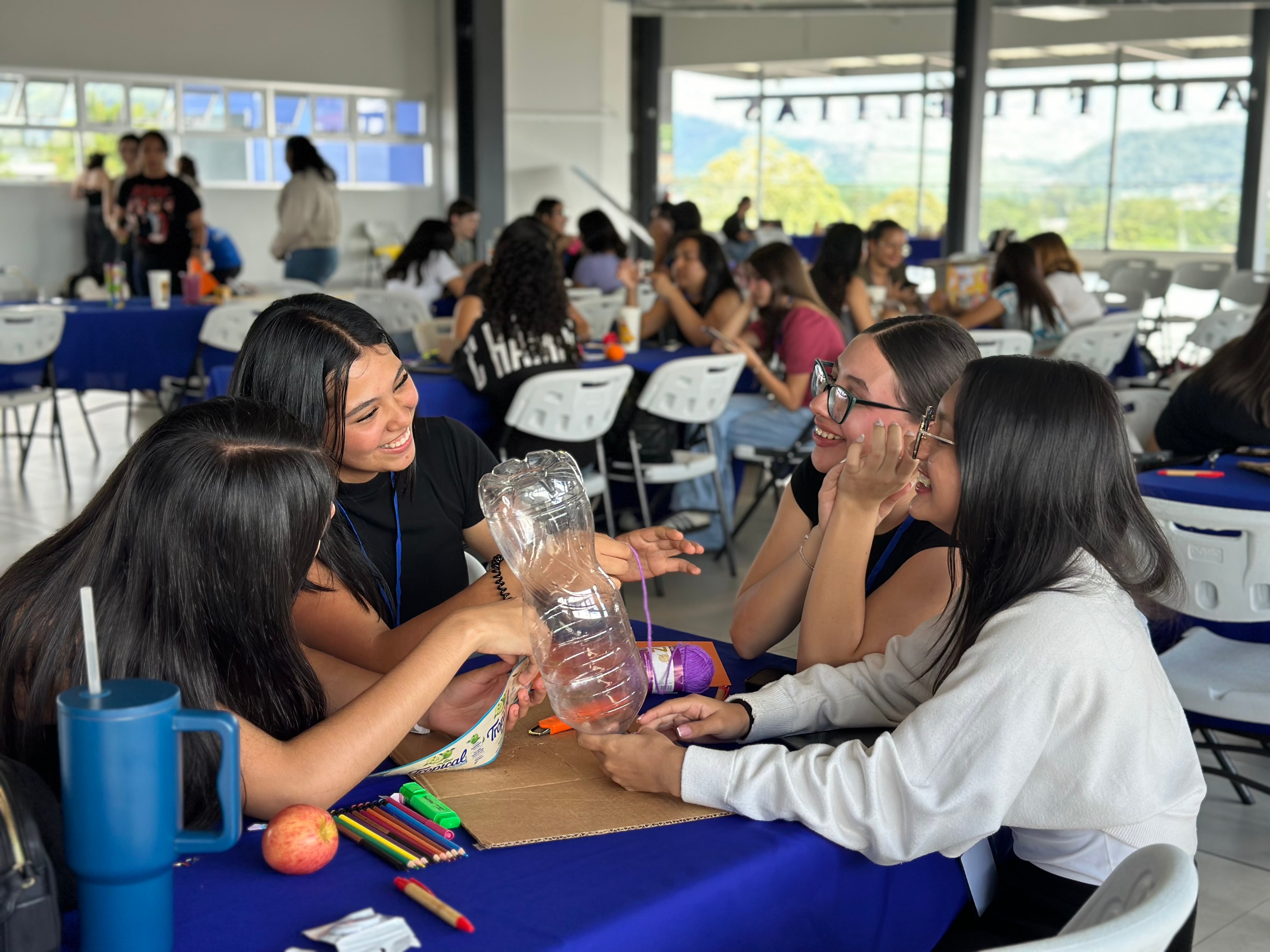 UNIVERSIDAD FIDÉLITAS