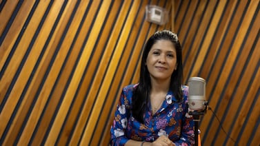 La niña de Golfito que soñó ser periodista hoy es una referente que ‘no calla’: ‘Así canalizo la rabia que me dan las injusticias’