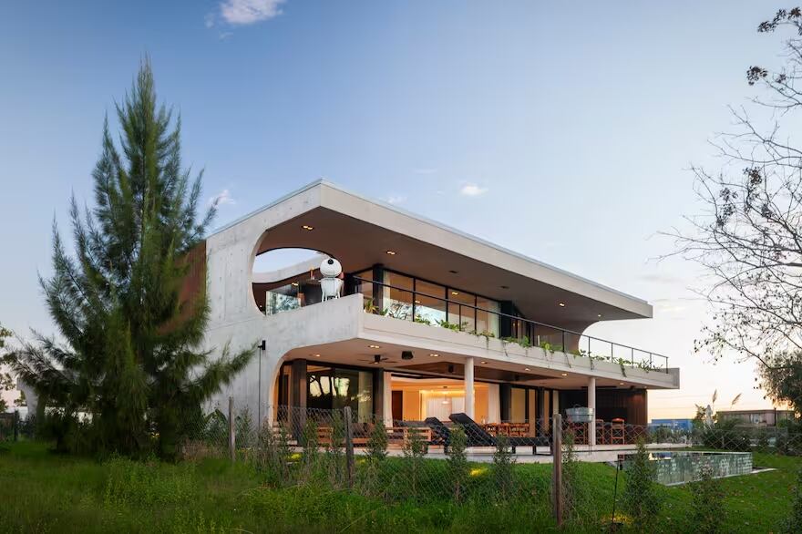 Imagen de la casa Laguna House, en Tigre, Argentina. La vivienda fue premiada en ese país y compite por ser la mejor en América.