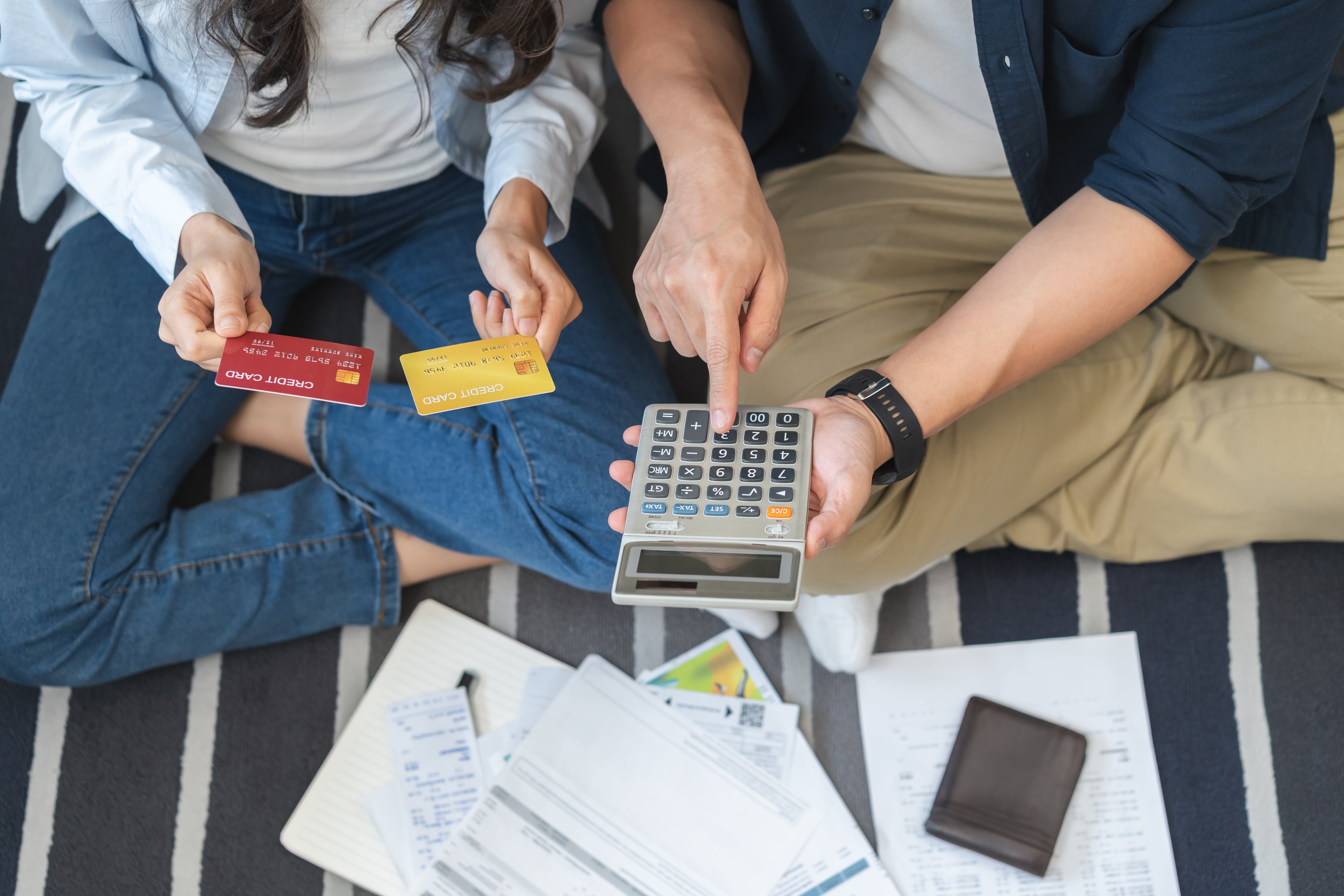 Endeudamiento con tarjetas de crédito