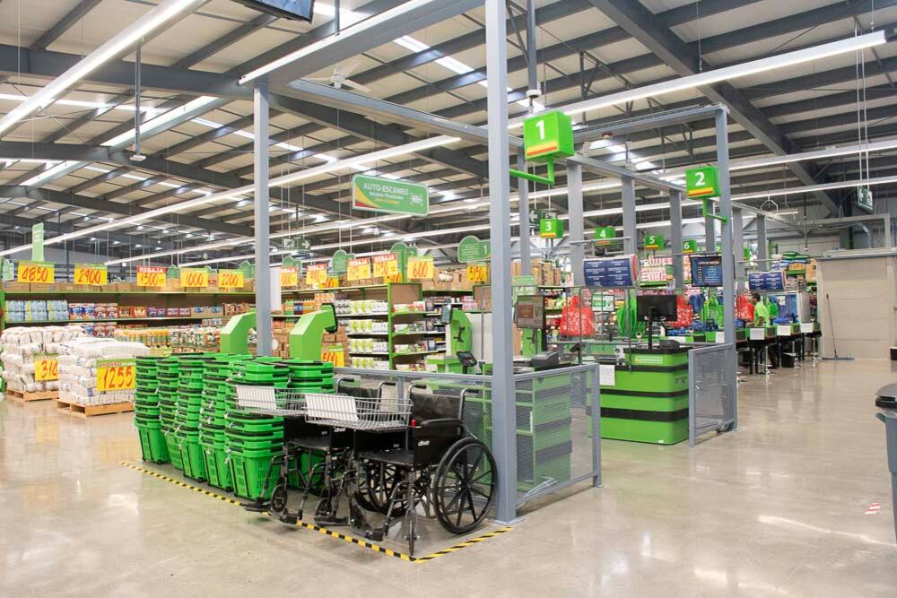 Walmart dijo que la inversión en las cuatro tiendas fue de $8,5 millones. La foro muestra el Maxi Palí de Los Guido. Foto: Cortesía