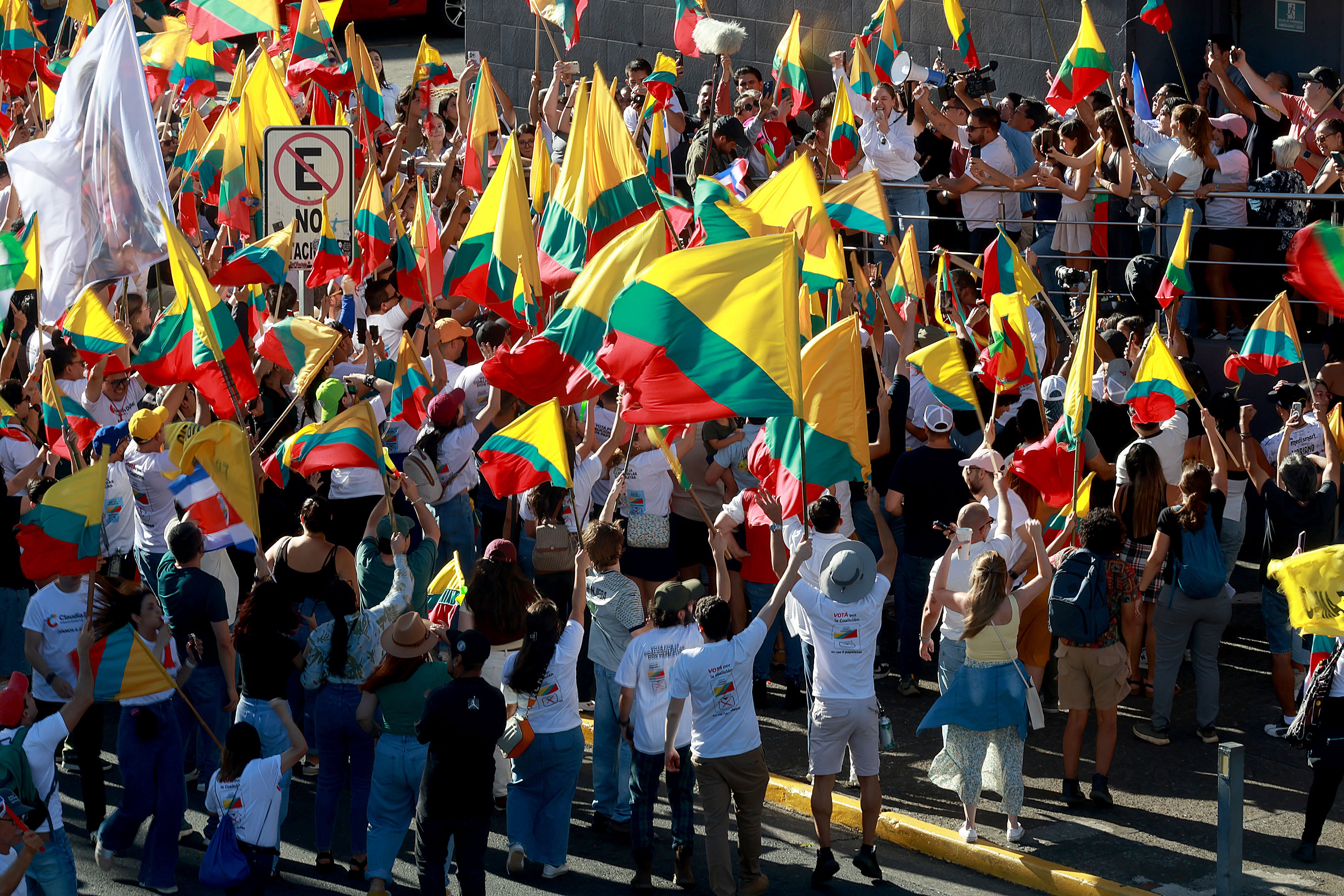 Claudia Dobles, cierre de campaña