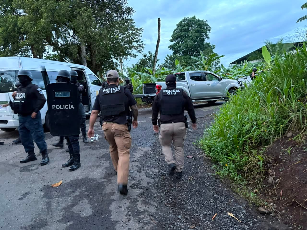 Autoridades realizan operativo