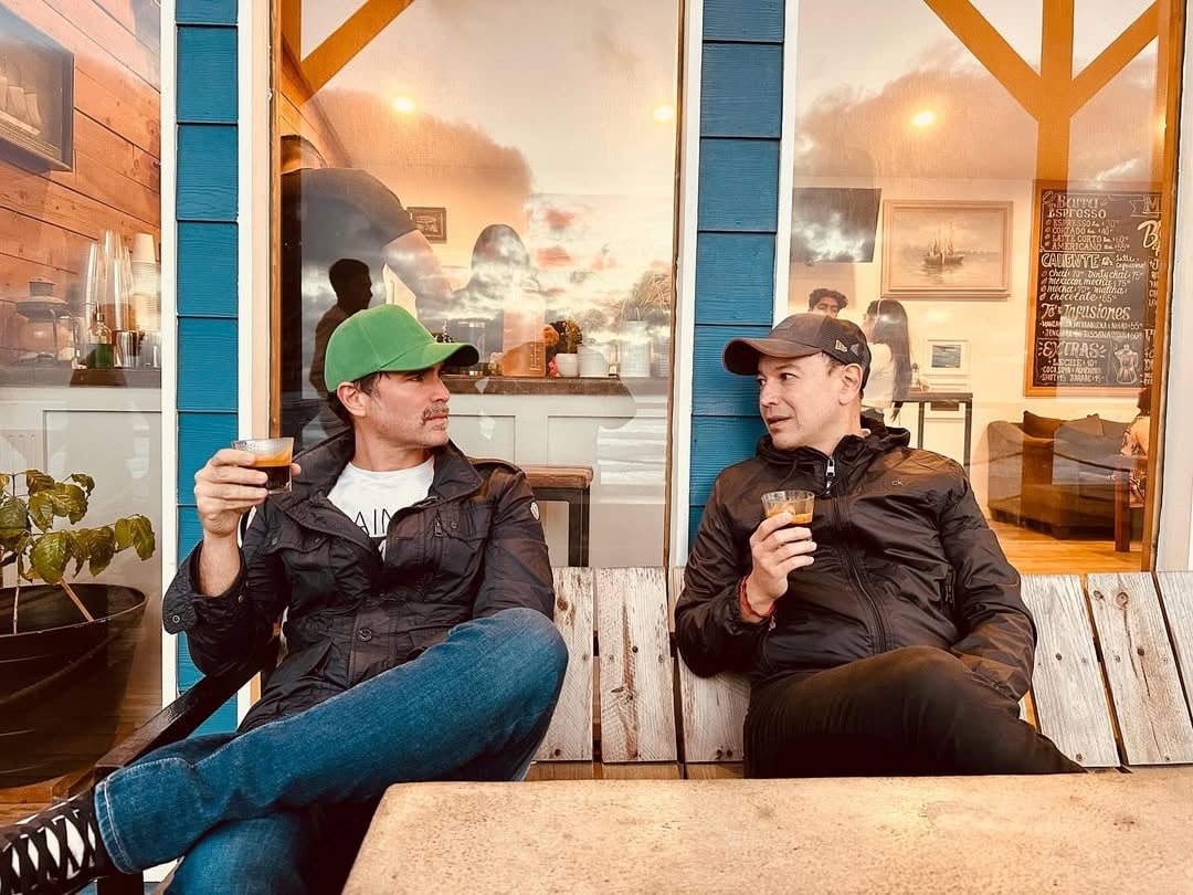 Esta fotografía, publicada en Instagram, muestra la gran amistad exitente entre Quirós y Verástegui.