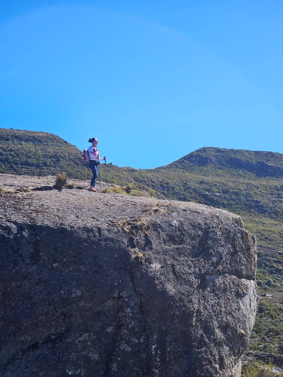 Tramo final hacia la cumbre del Chirripó: un respiro en medio del sube y baja.