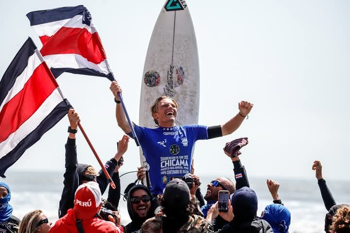 Sam Reidy
Se coronó campeón del Campeonato Sudamericano de Surf en la categoría Open
9 de mayo del 2025
Fotografía: por Billy Otiniano