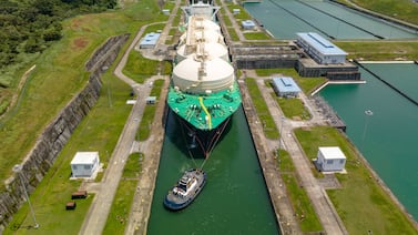 Canal de Panamá aumenta el tránsito de buques, aunque persiste la escasez de agua