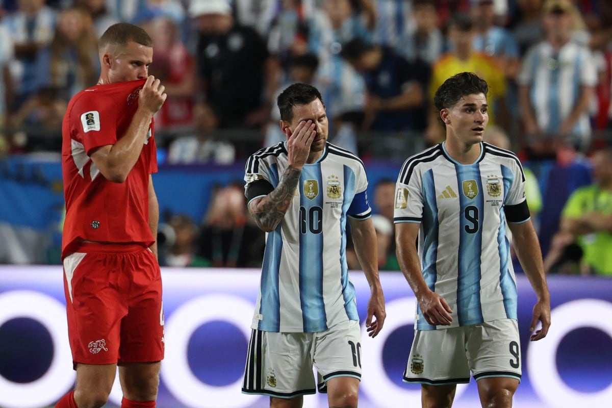 A Lionel Messi le pasó incomodando el ojo derecho, luego de un golpe que sufrió en el partido entre Argentina y Suiza, en el Mundial 2026.