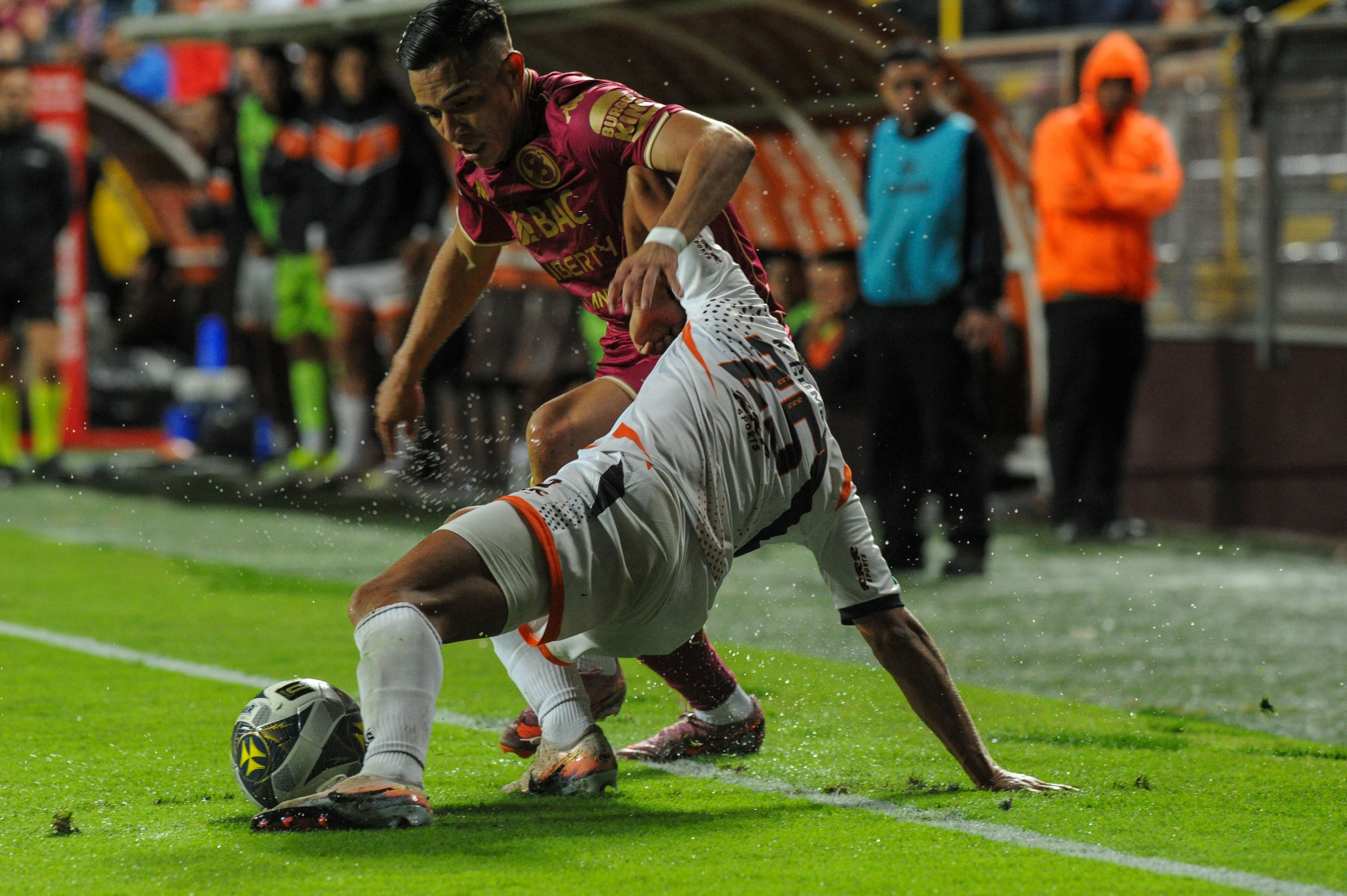 Saprissa vs Puntarenas FC, jornada 1.