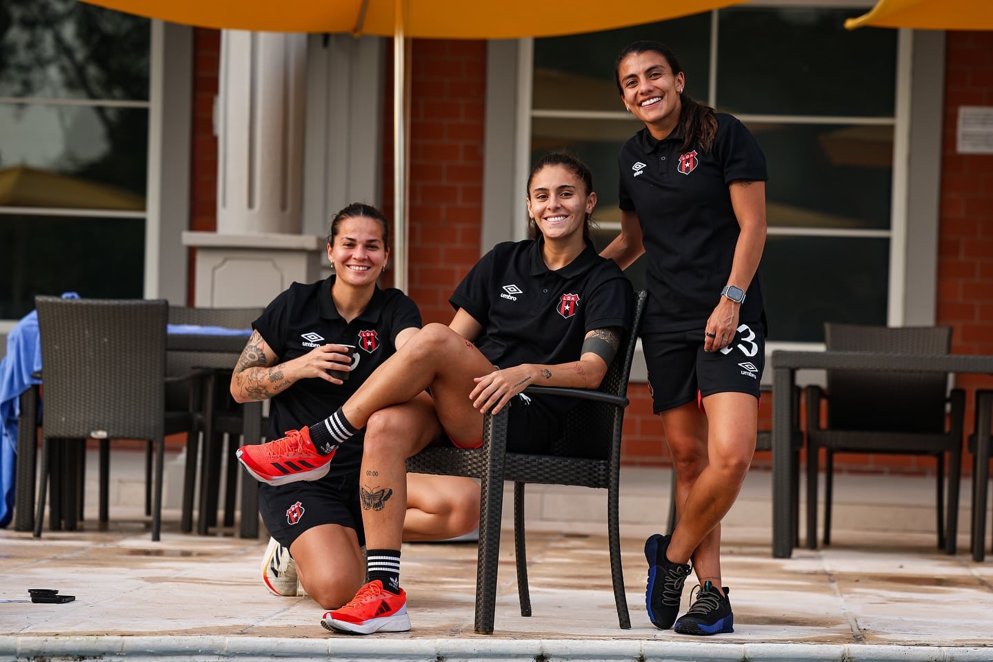 Noelia Bermúdez, Fabiola Villalobos y Gabriela Guillén son tres de las jugadoras que Liga Deportiva Alajuelense llevó a Panamá para la Copa Interclubes Femenina de Uncaf.