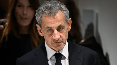 Justicia francesa ordena liberar al expresidente Nicolas Sarkozy