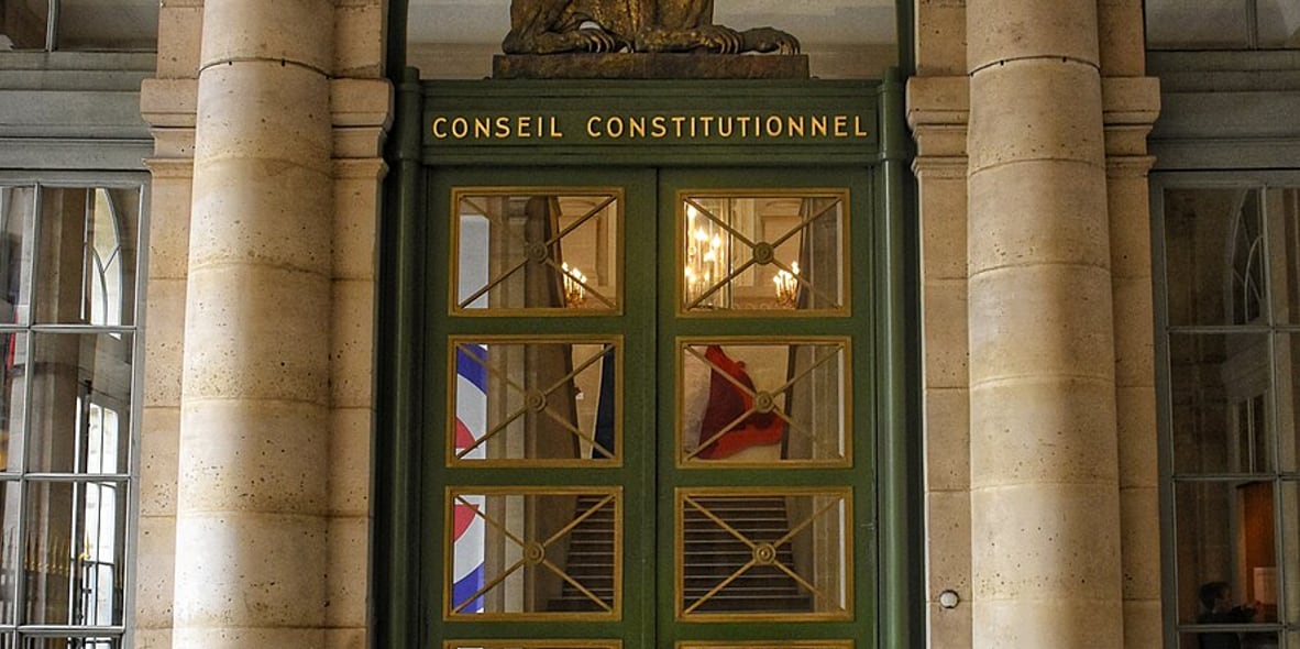 Entrada al Consejo Constitucional de Francia.