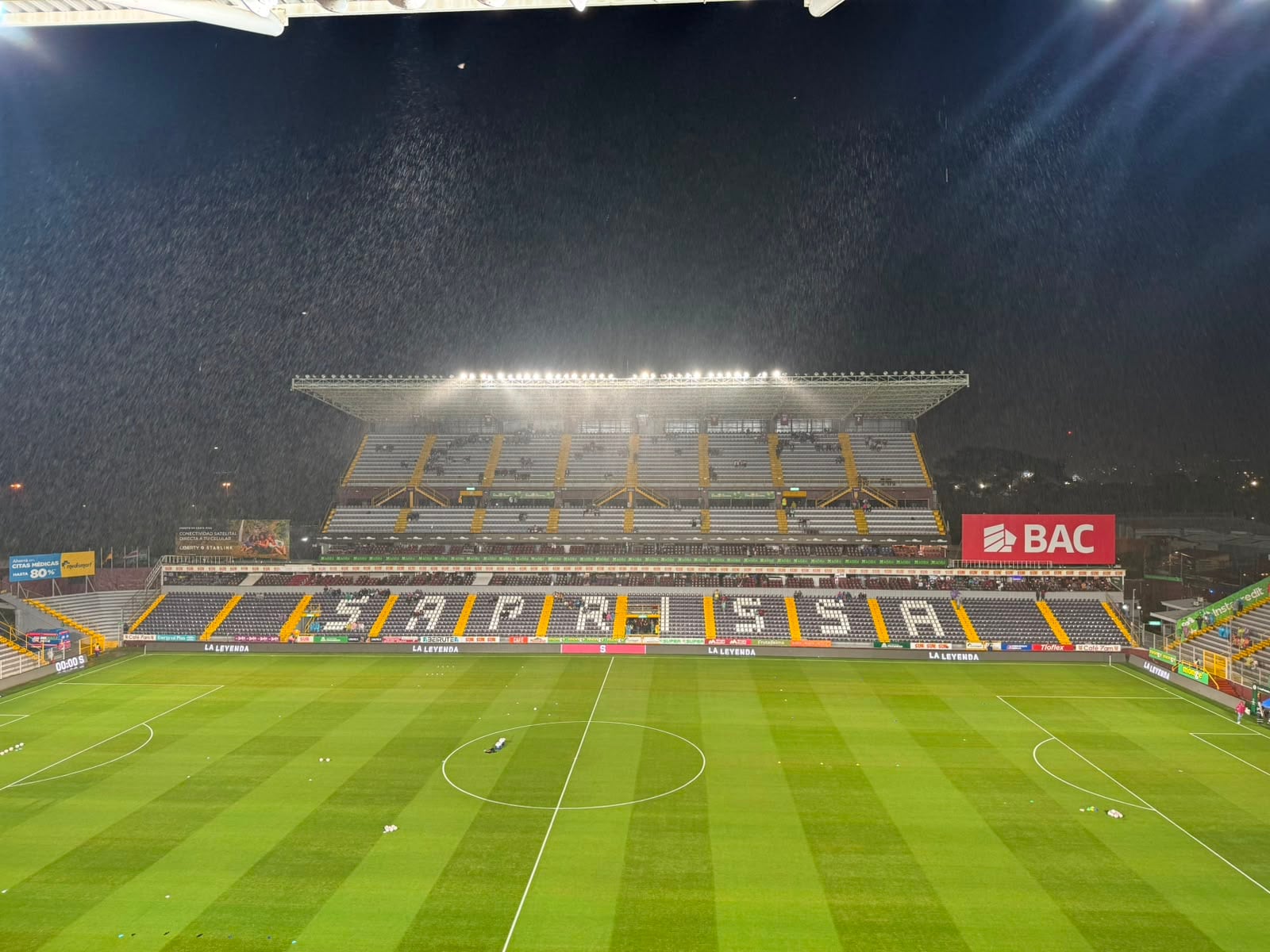 Así luce el Ricardo Saprissa a una hora del juego Saprissa - Cartaginés.