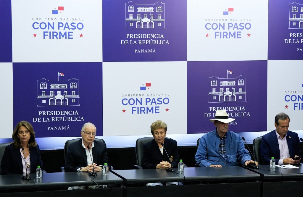 Former Panama's President Mireya Moscoso (C) speaks next to (L to R) Former Colombia's Vice President Marta Lucia Ramirez, Former Costa Rica's President Miguel Angel Rodriguez, Former Mexico's President Vicente Fox, and Former Bolivia's President Jorge Quiroga during a press conference at the Presidential Palace in Panama City on July 26, 2024. The Panamanian government denounced that Venezuelan authorities on Friday blocked the travel to Caracas of a group of former Latin American presidents, strong critics of the government of Nicolas Maduro, who intended to observe the July 28 presidential elections in that country. (Photo by ARNULFO FRANCO / AFP)