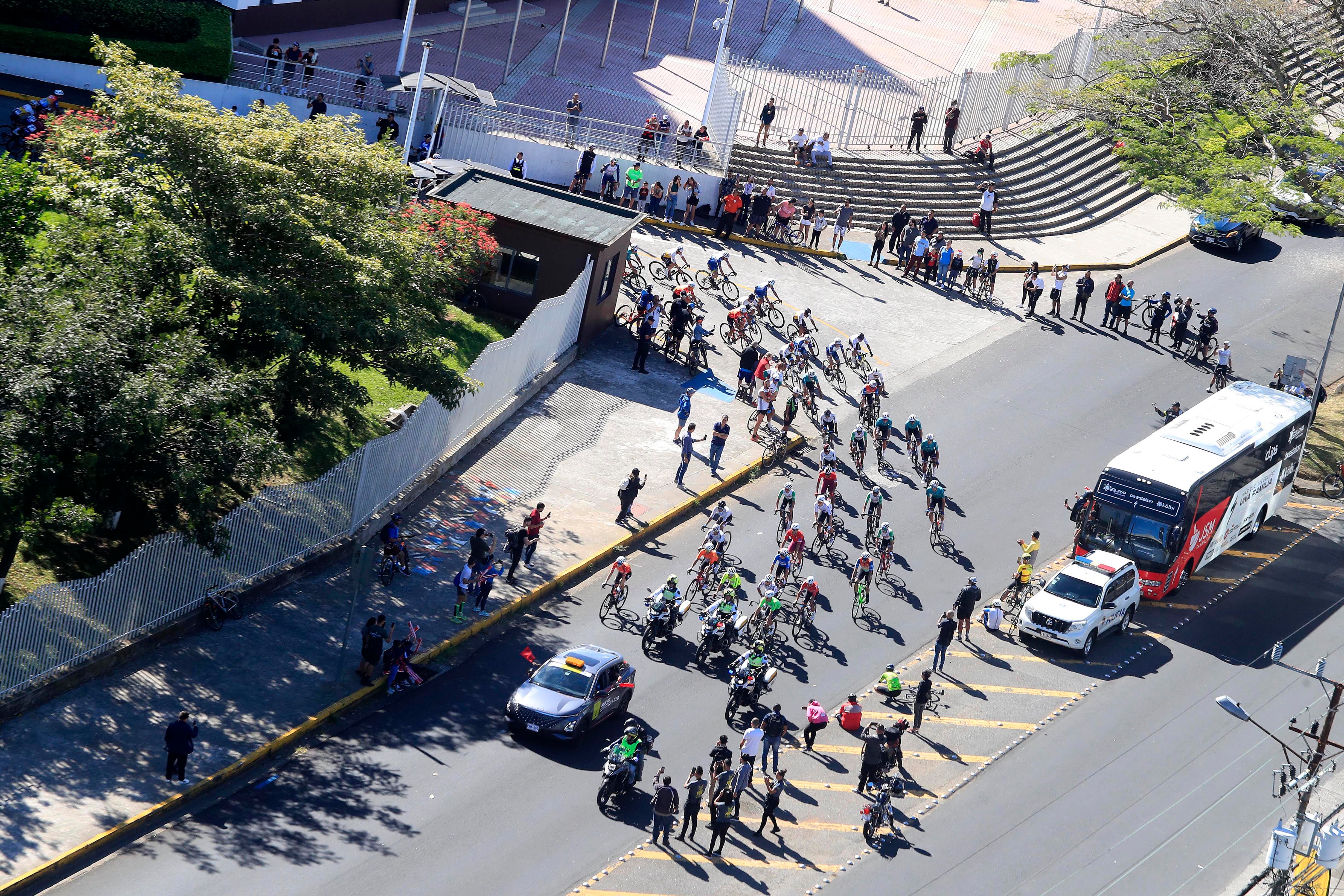21/12/2023 Sexta etapa de la Vuelta Ciclística a Costa Rica, con salida y meta en el Estadio Nacional en La Sabana con ida y regreso a San Ramón de Alajuela.