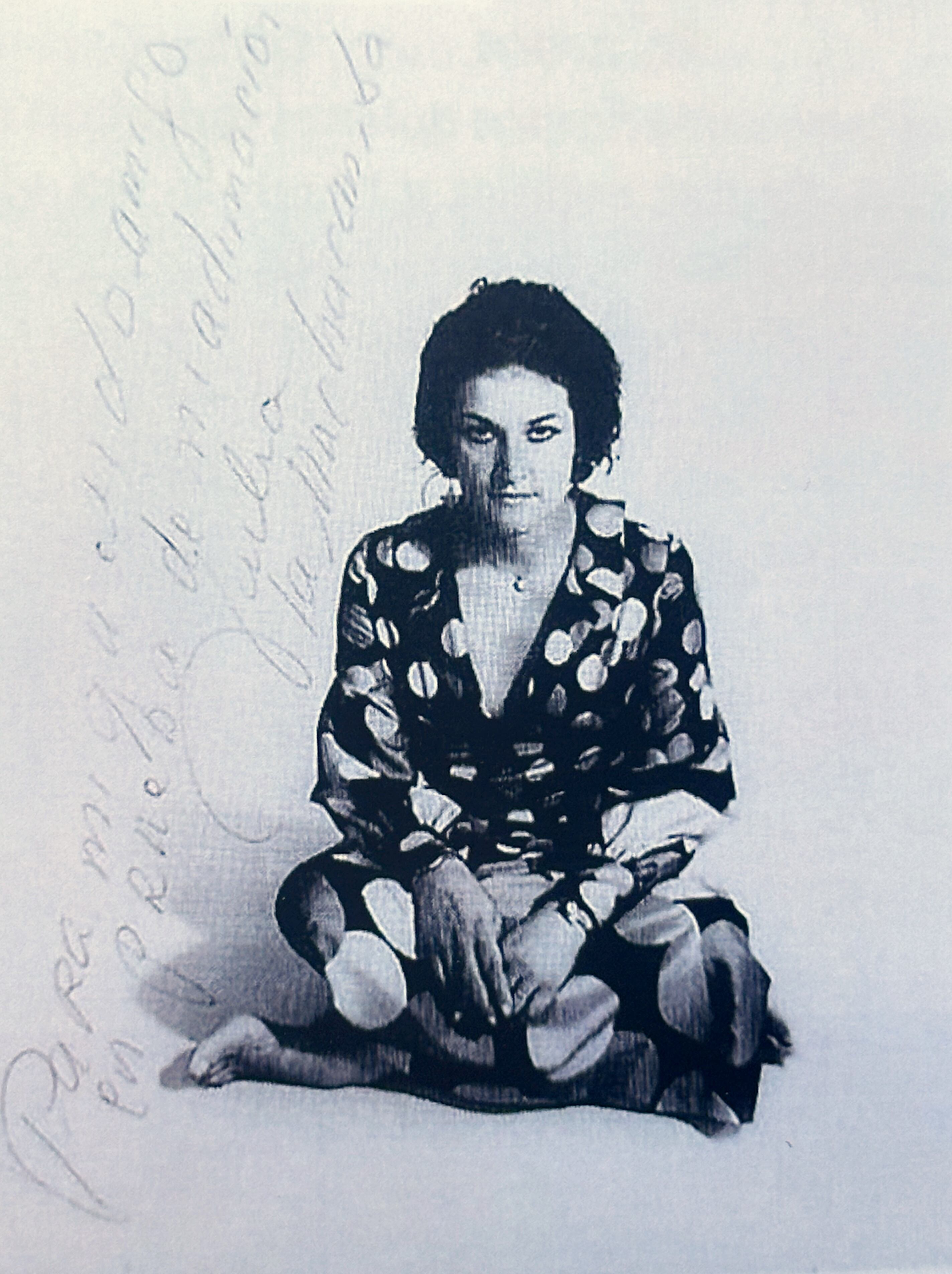 Reproducción de fotografías de la cantante Julita Cotés / cortesía Mario Saldívar