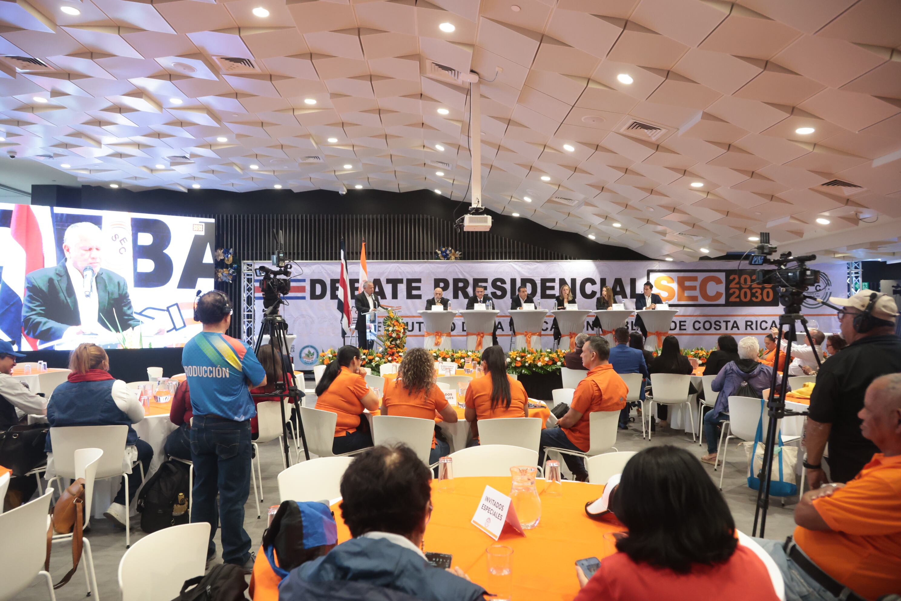 Debate de candidatos presidenciales sobre el futuro de la educación