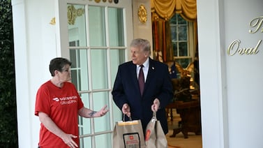 McDonald’s, Irán y el Papa: la surrealista rueda de prensa de Trump