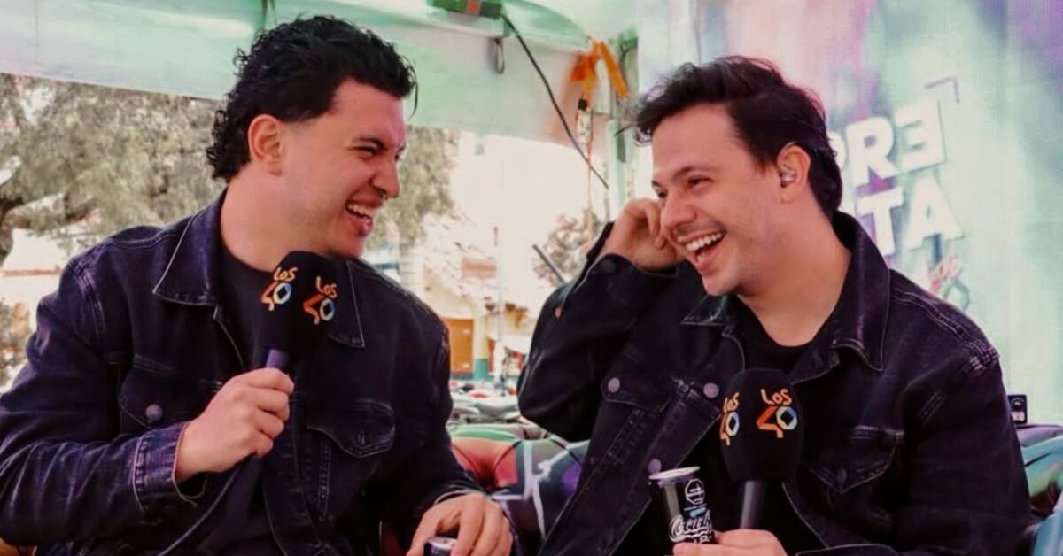 Los locutores Roberto Cardona (der) y 'Pipe' Flórez conversaron sobre expresiones latinas y dedicaron cariño especial a Costa Rica.