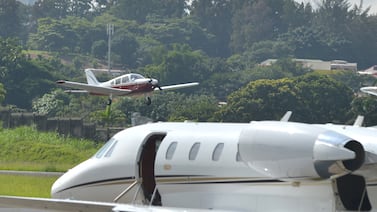 La oportunidad que Costa Rica desperdicia en los cielos