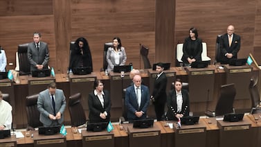 Diputada del PUSC pide un minuto de silencio por víctimas de femicidios y violencia: dos oficialistas rechazan levantarse