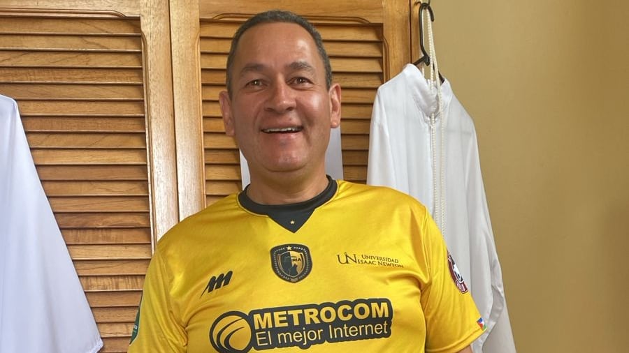 El padre Sejo apoya a Liberia