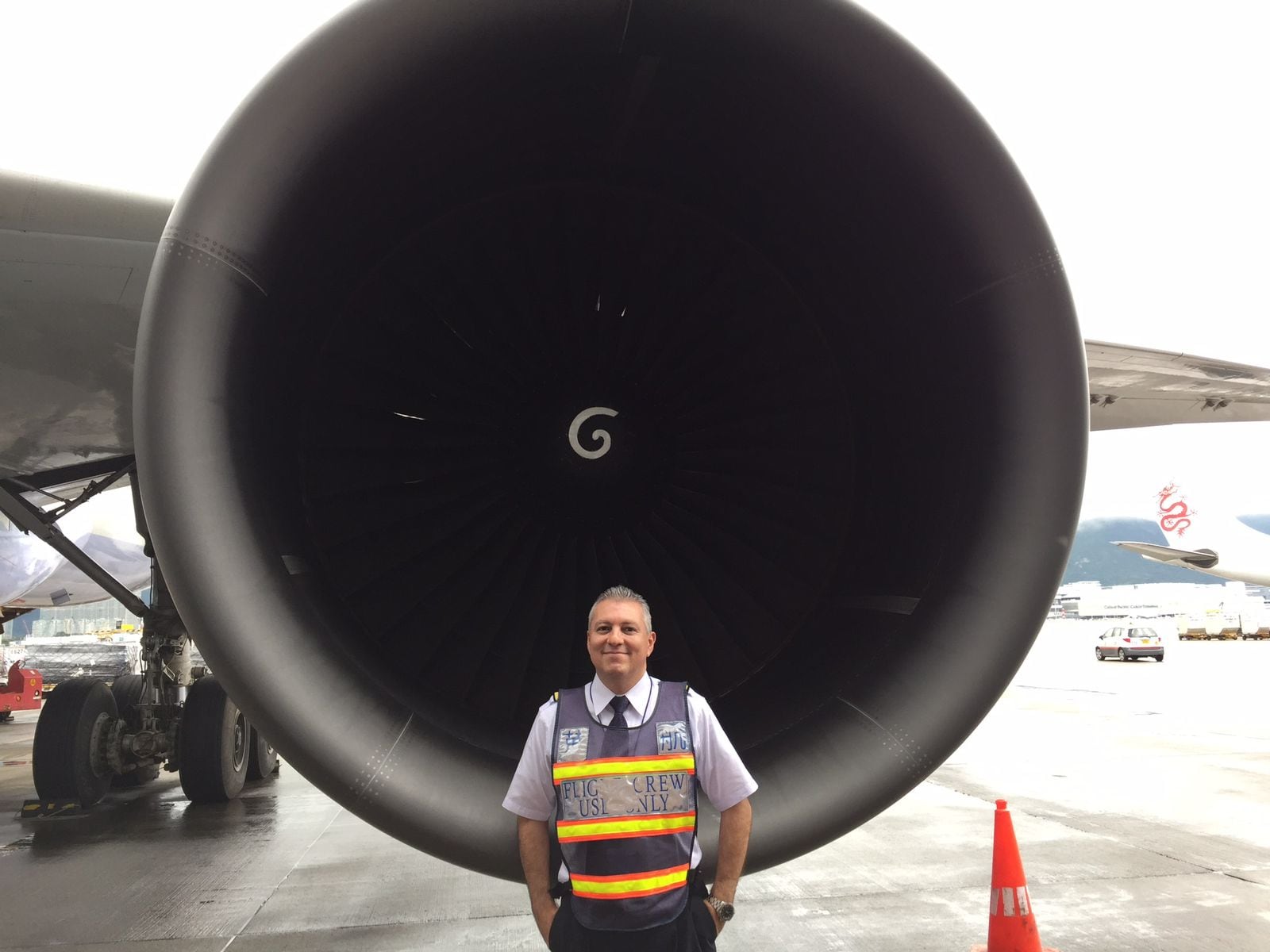 Alejandro López tiene 11 años trabajando como piloto fuera de Costa Rica, más de siete de ellos en Taiwán. Cortesía.