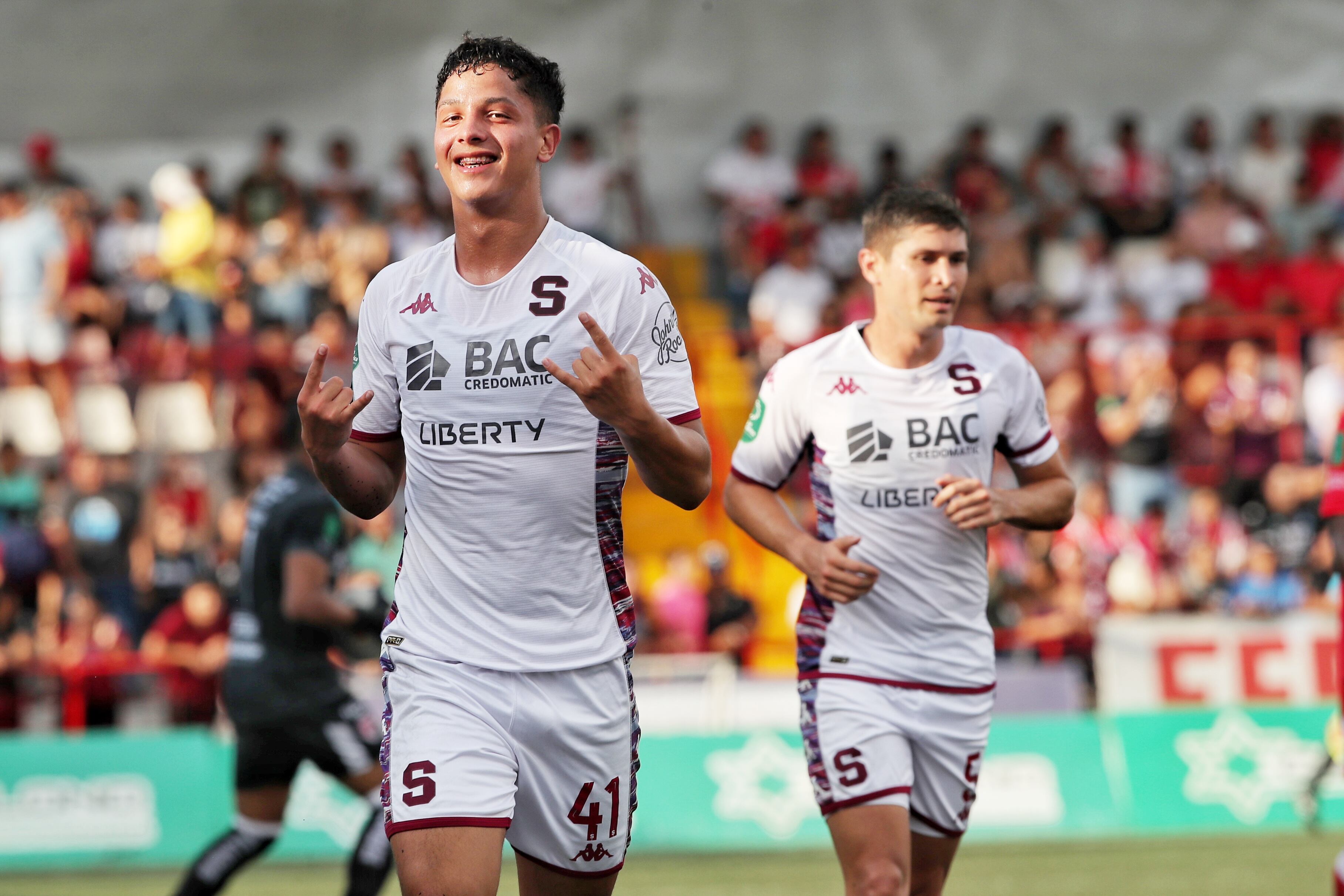 01/03/2024/ Juego entre Santos de Guapiles vs Deportivo Saprissa por el torneo Clausura de la Liga Promerica en el estadio Ebal Rodríguez / Foto John Durán