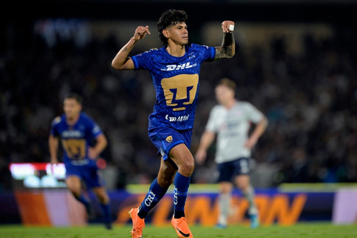 Robert Morales fue el encargado de marcar el gol de Pumas ante Cruz Azul.